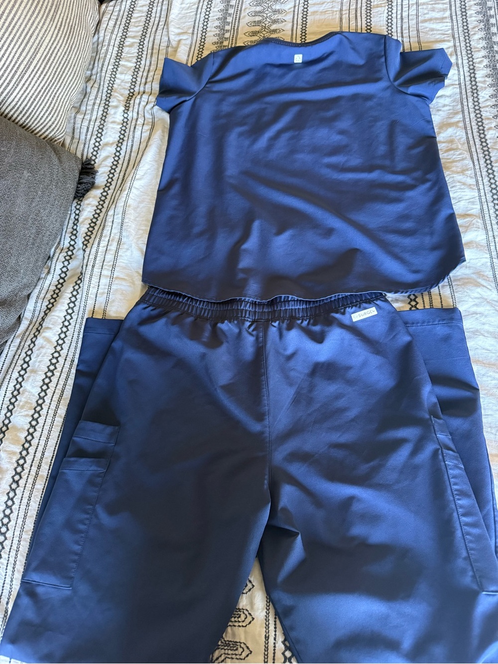Women's Navy Blue scrub set - Picture 5 of 5